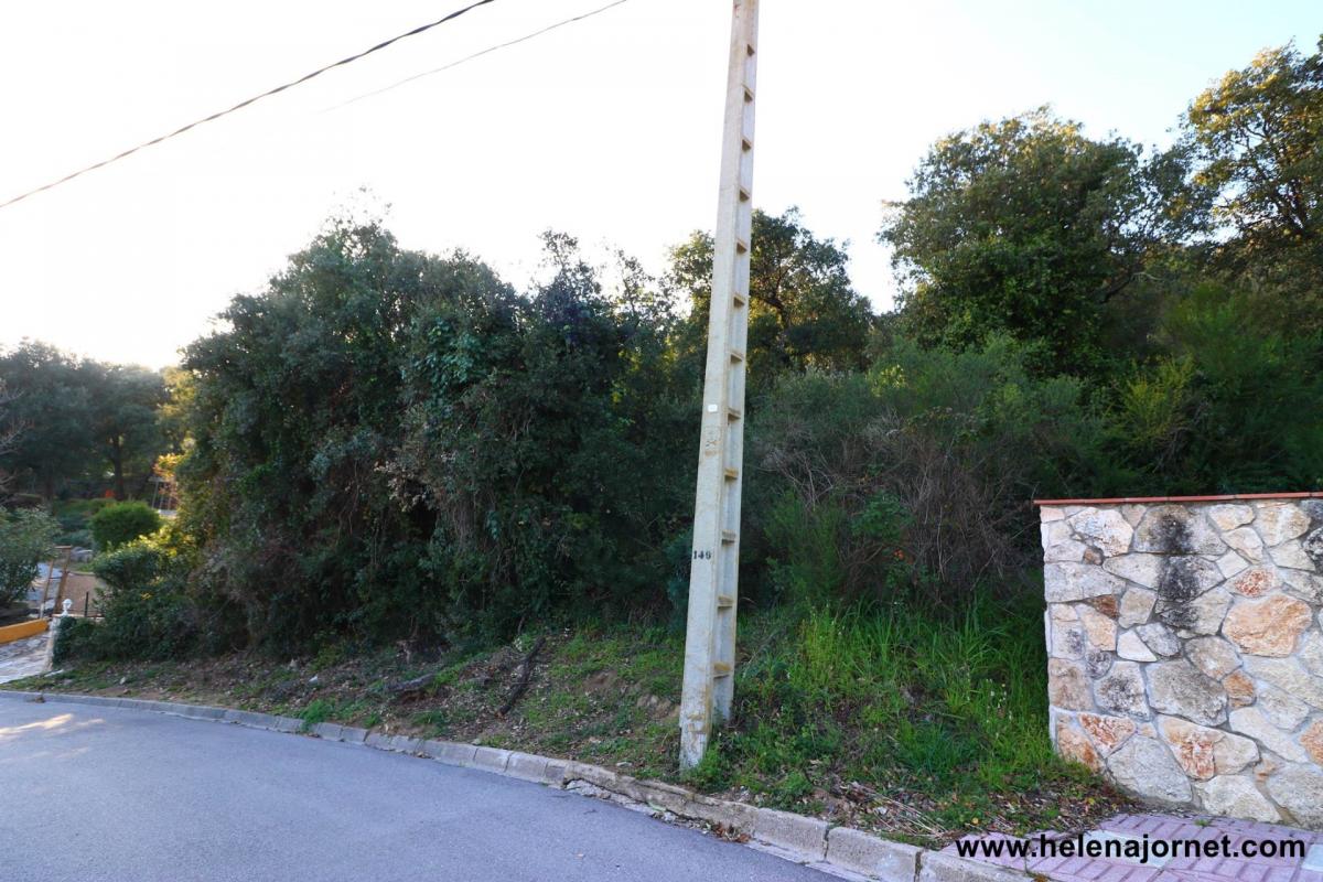 Terreno en venta en la urbanització Vall Repòs en Santa Cristina d´Aro