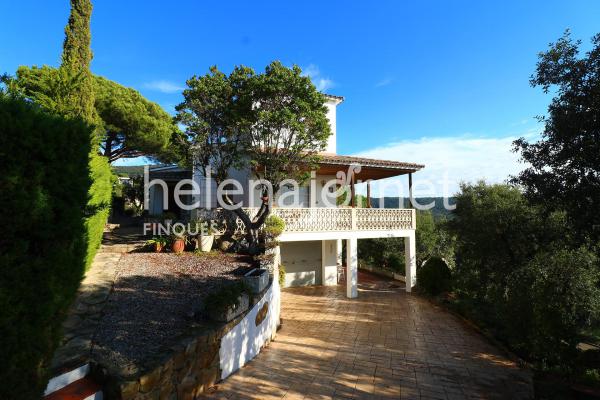 Casa amb una parcel·la de 1.073 m2 a sant miquel d’aro