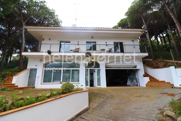 Fantastic 321 m2 house with sea views in rosamar