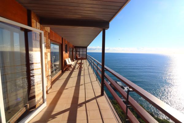 Appartement T3 exceptionnel avec vue sur la mer situé dans le bâtiment Eden Mar dans le quartier Torre Valentina.