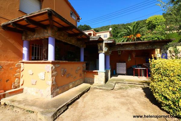 Casa amb jardí a la Roca de Malvet