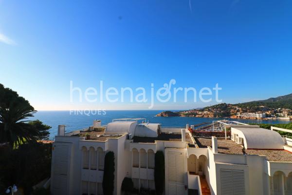 Fantàstica casa adosada amb vistes privilegiadas al mar