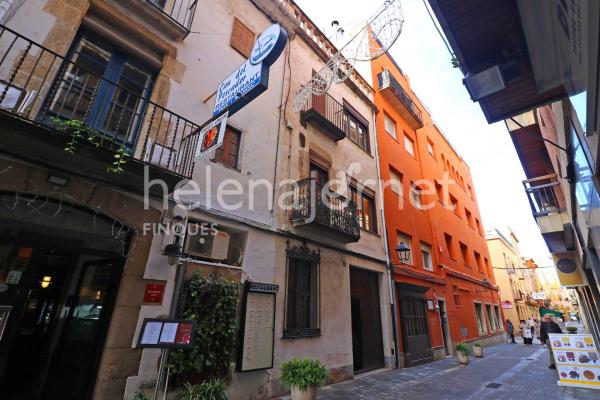 Fantàstica casa de poble a tocar del passeig del mar de sant feliu de guíxols