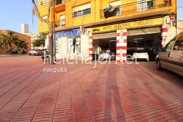 Local comercial a Sant Feliu de Guíxols