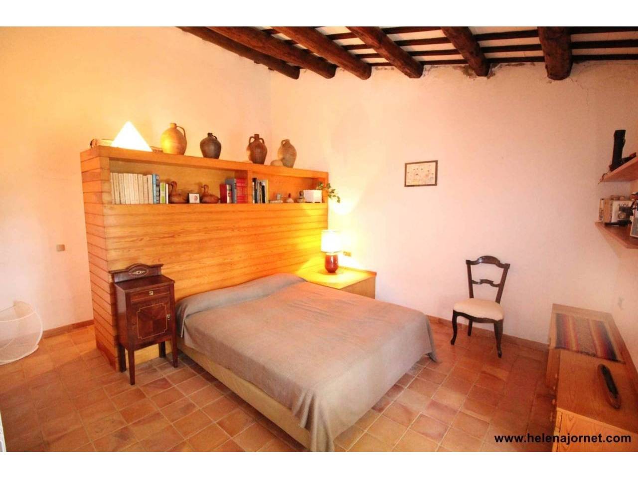 Exclusive Catalan farmhouse totally refurbished with swimming pool and wonderful garden - 2388