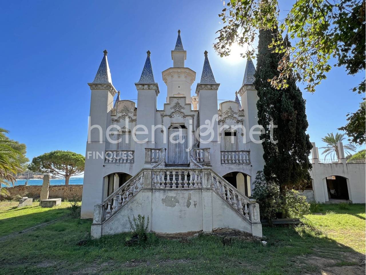 Historic estate in a 4.800 m2 in front of Sant Pol beach in S’Agaró - 4431f